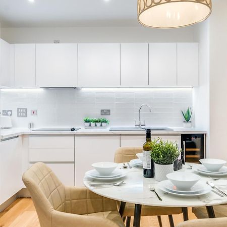 Pluxa Creme Opulence 5 Star Beautiful High End Apartment In Birmingham City Centre Exteriér fotografie