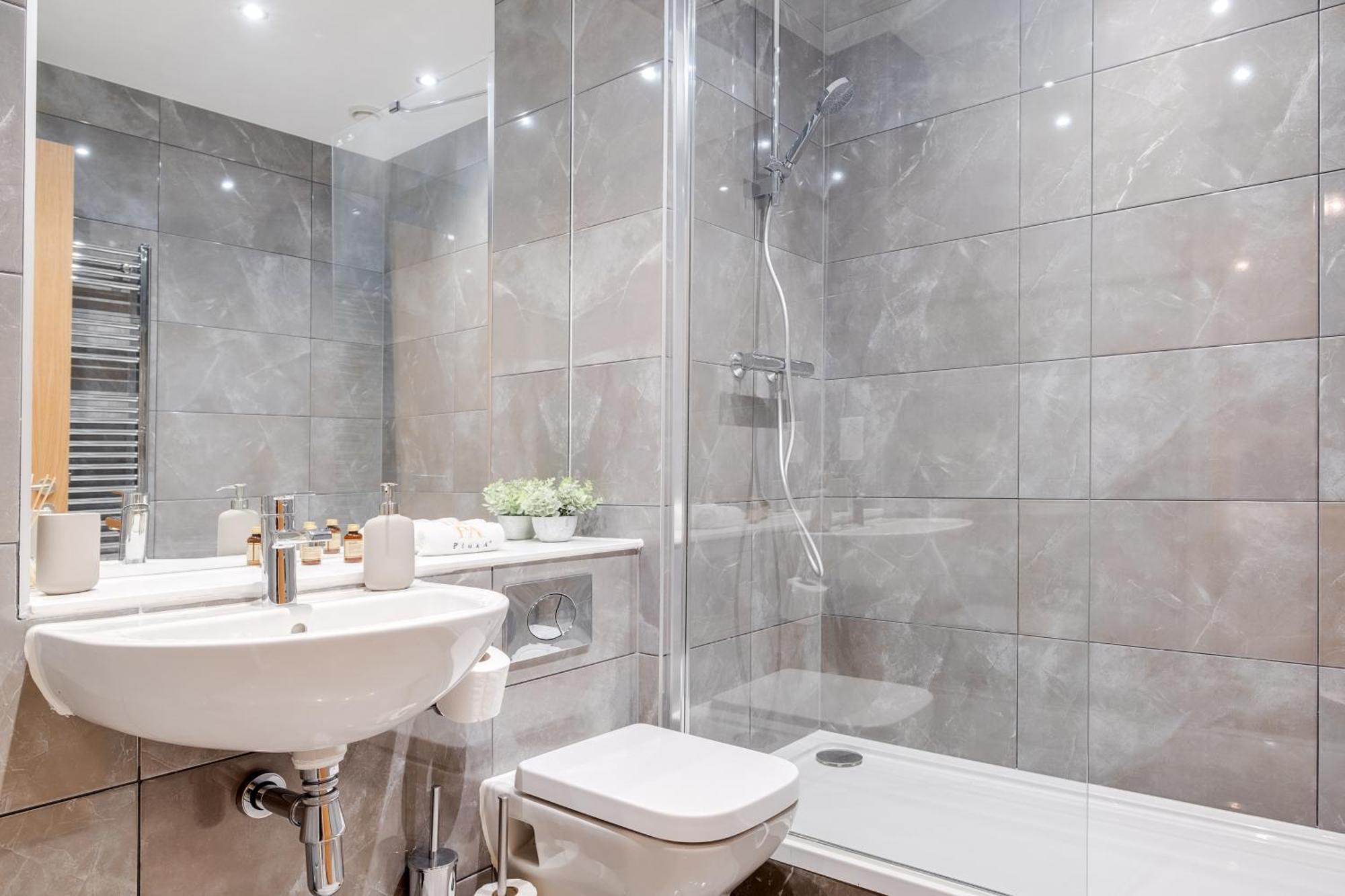 Pluxa Creme Opulence 5 Star Beautiful High End Apartment In Birmingham City Centre Exteriér fotografie