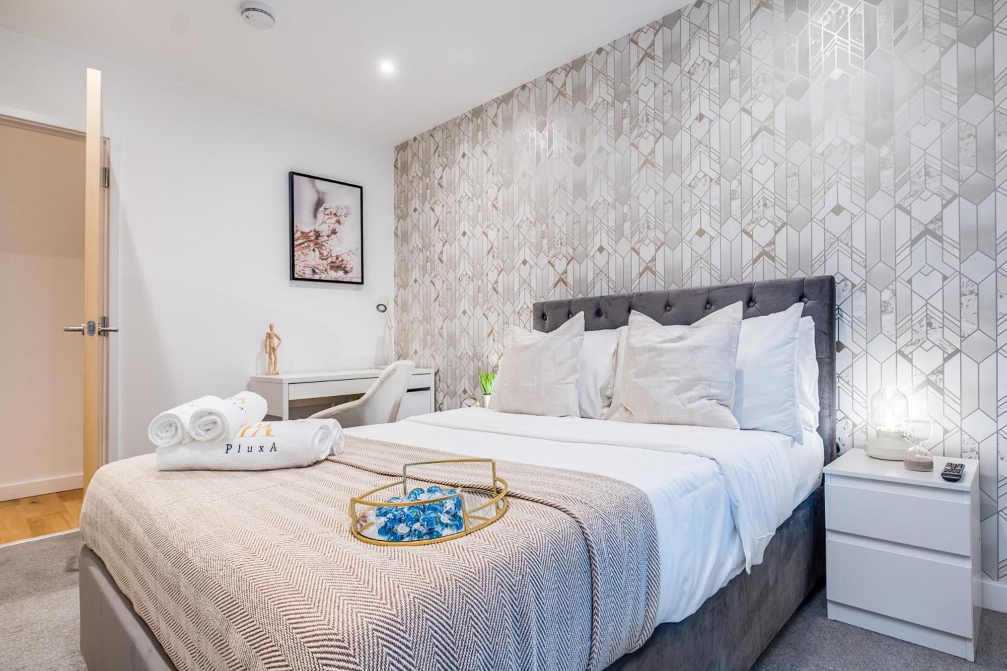 Pluxa Creme Opulence 5 Star Beautiful High End Apartment In Birmingham City Centre Exteriér fotografie